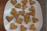 Love Your Body Vegan Spelt Crackers + Contest Giveaway! IMG_1869