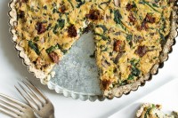 Sun-dried Tomato, Mushroom, and Spinach Tofu Quiche tofuquiche-8641